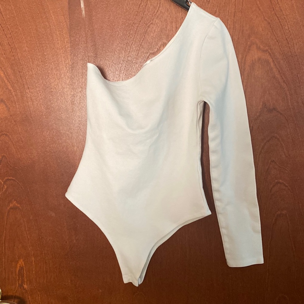 🌹NEW LISTING - MAY🌹 - WILD HONEY BODYSUIT
